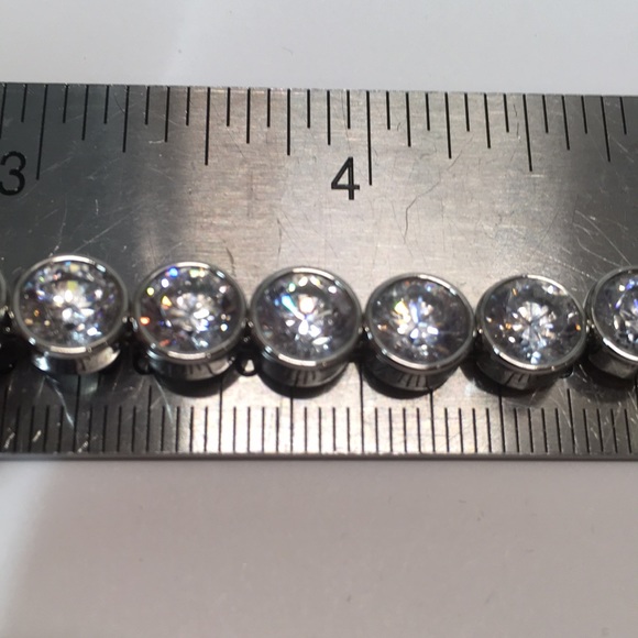 Michael Kors Bracelet 🖤 - Picture 10 of 16